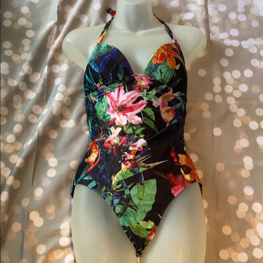 🇺🇸Old navy tropical swimsuit